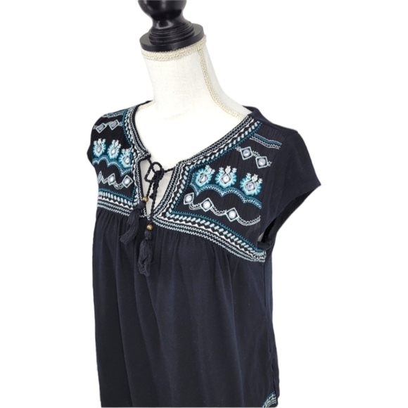 Holister black blouse with blue embroidery and rhinestones size s - Picture 3 of 14
